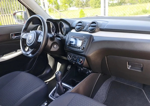 Suzuki Swift cena 43950 przebieg: 44632, rok produkcji 2017 z Wieleń małe 154
